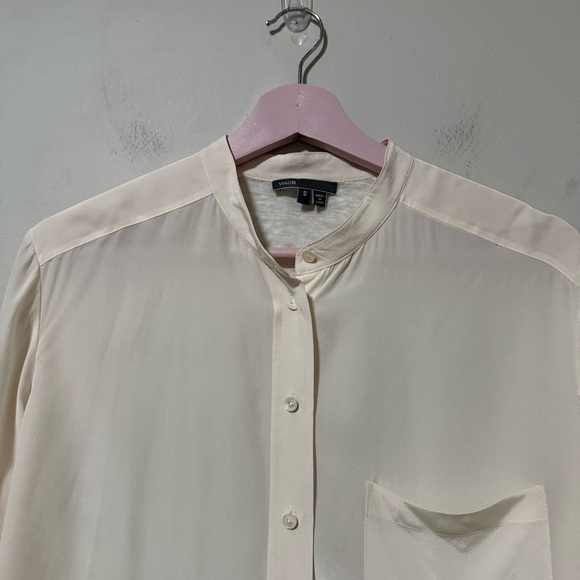 Vince Mixed Media Silk Linen Back Long Sleeve Button Down
Blouse Size Small - Picture 2 of 9